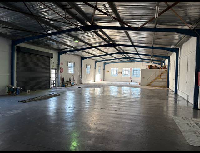 420M² WAREHOUSE TO LET IN BRIARDENE